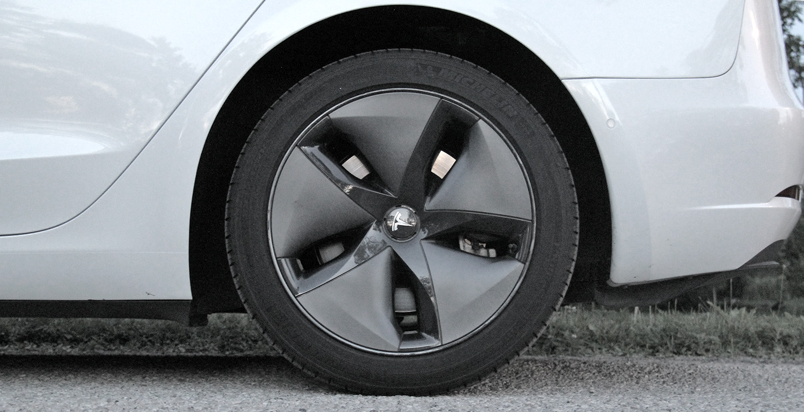 Model 3 Aero Wheel Cover