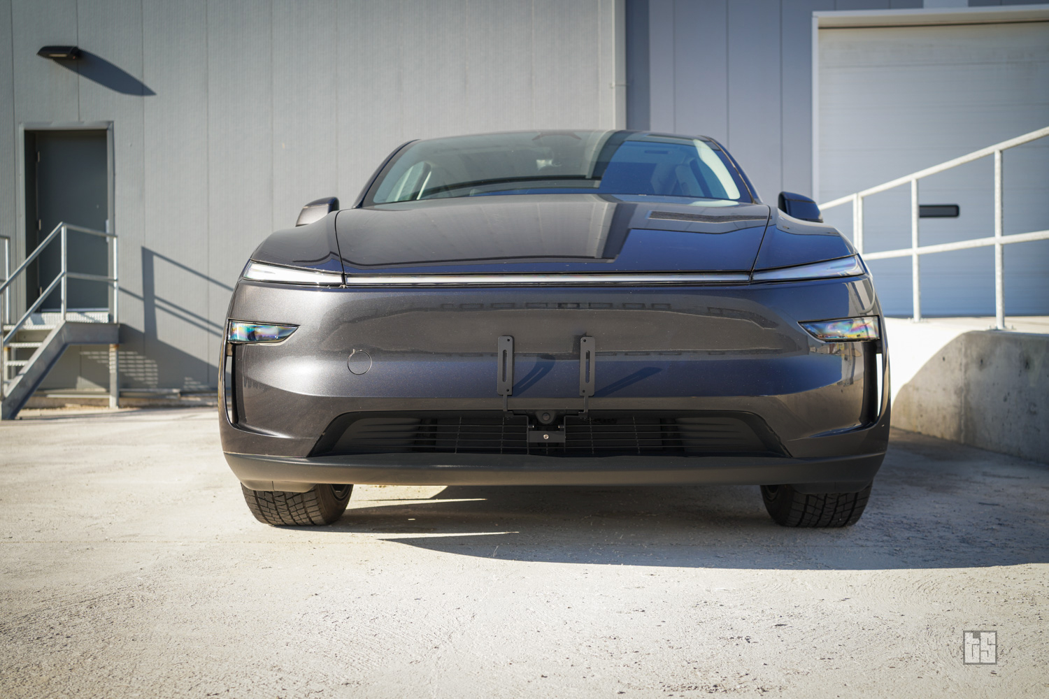 Tesla Model Y Premium Plate Holder