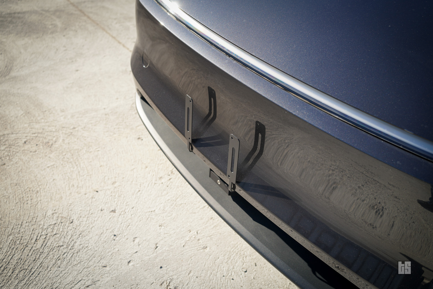Tesla Model Y Premium Plate Holder