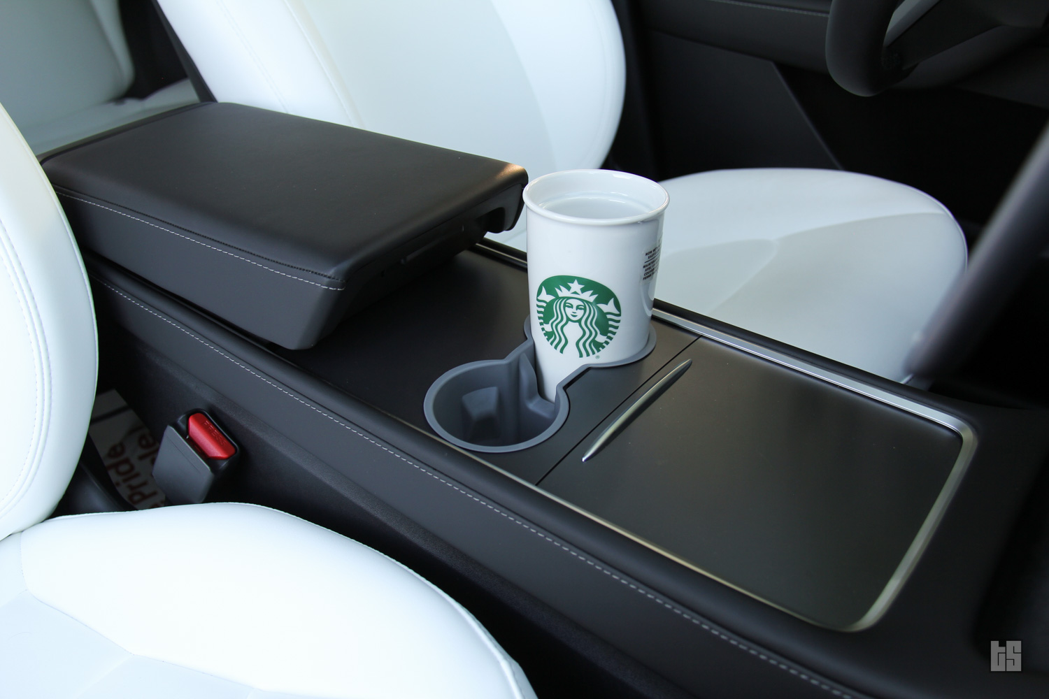 Model Y Cup Holder 3D Liner (2021+) - Tesloid Canada