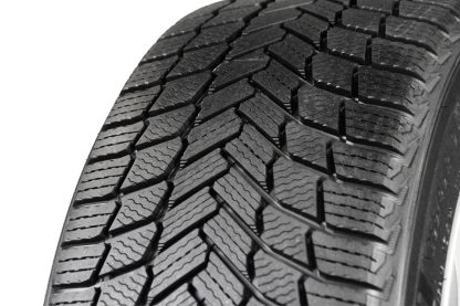 Tesla Model Y Winter Tire Package - OEM 19" Gemini Rims with Michelin X-Ice Snow Tires