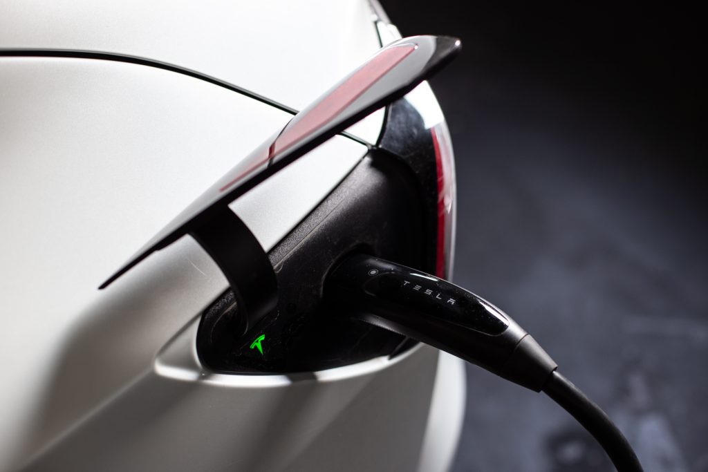 Tesla Using a Supercharging Cable to Charge