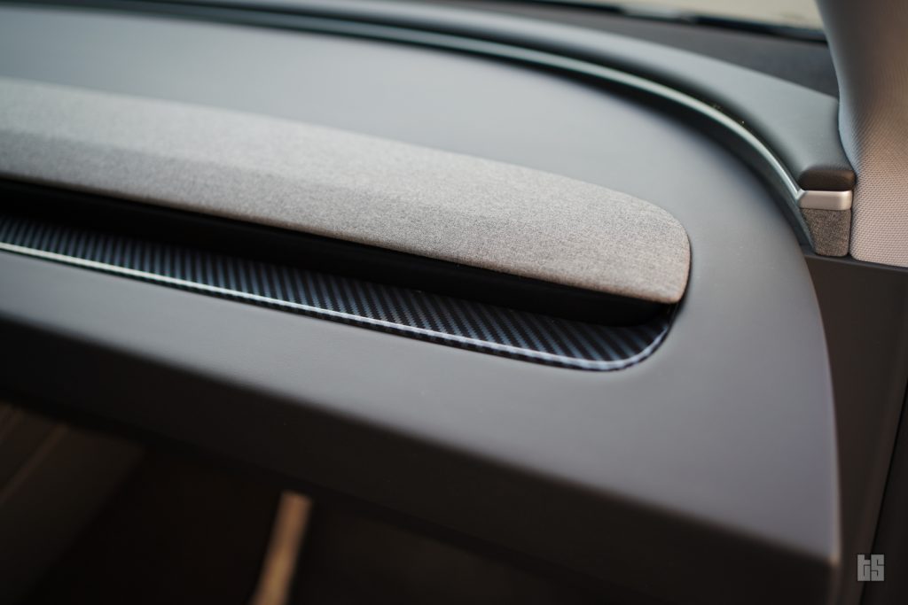 Tesla Dash Cover Gloss Carbon Fiber for 2024 Highland