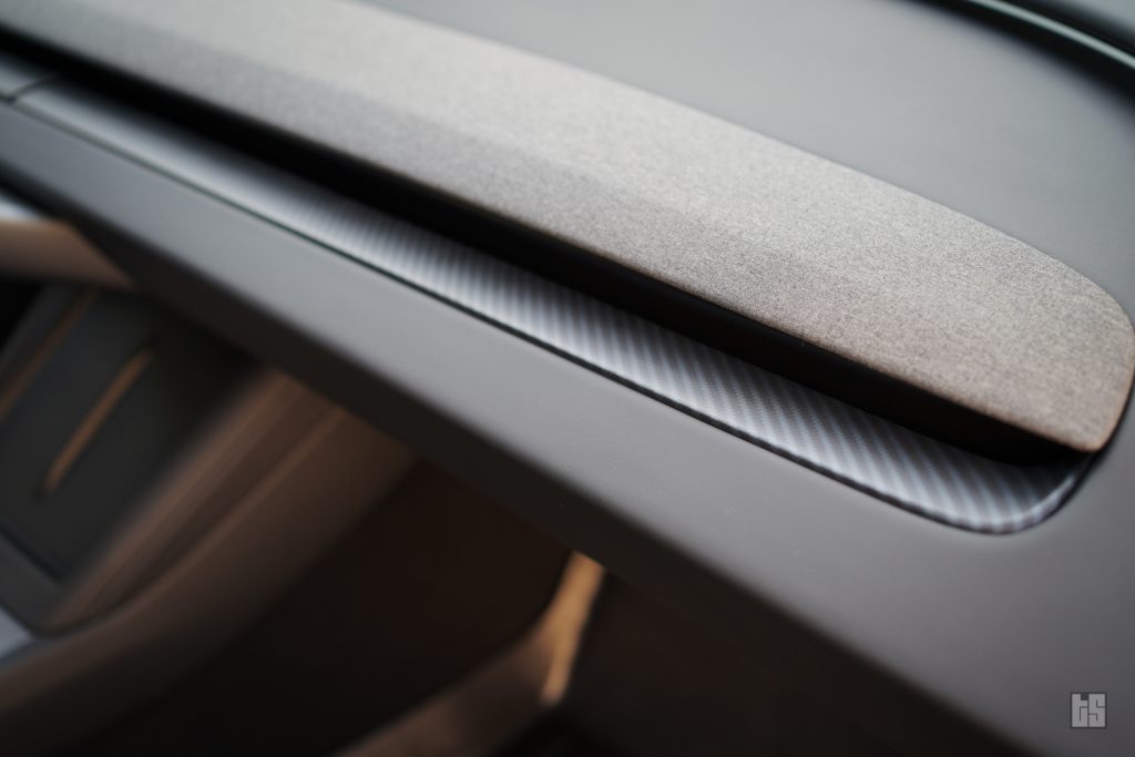 Tesla Dash Cover Matte Carbon Fiber for 2024 Highland