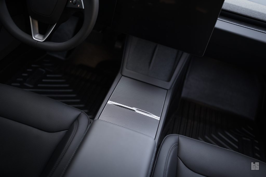 Model 3 Highland Center Console Wrap Carbon Fiber