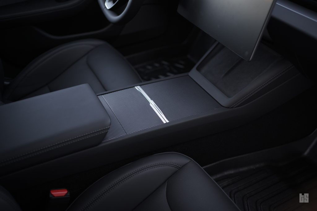 Model 3 Highland Center Console Wrap Carbon Fiber