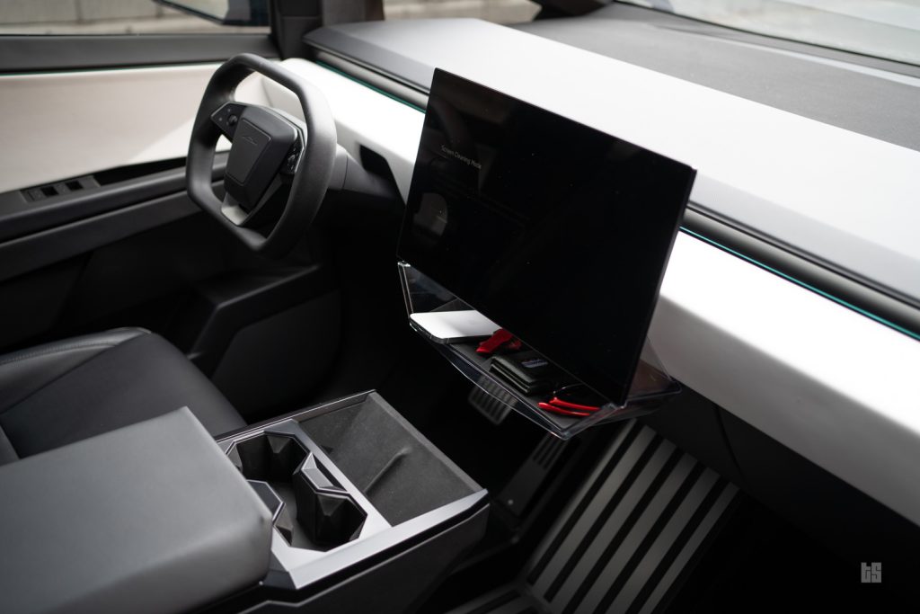 Cybertruck Under Screen Storage Organizer