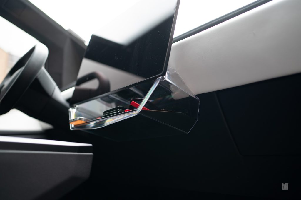 Cybertruck Under Screen Storage Organizer