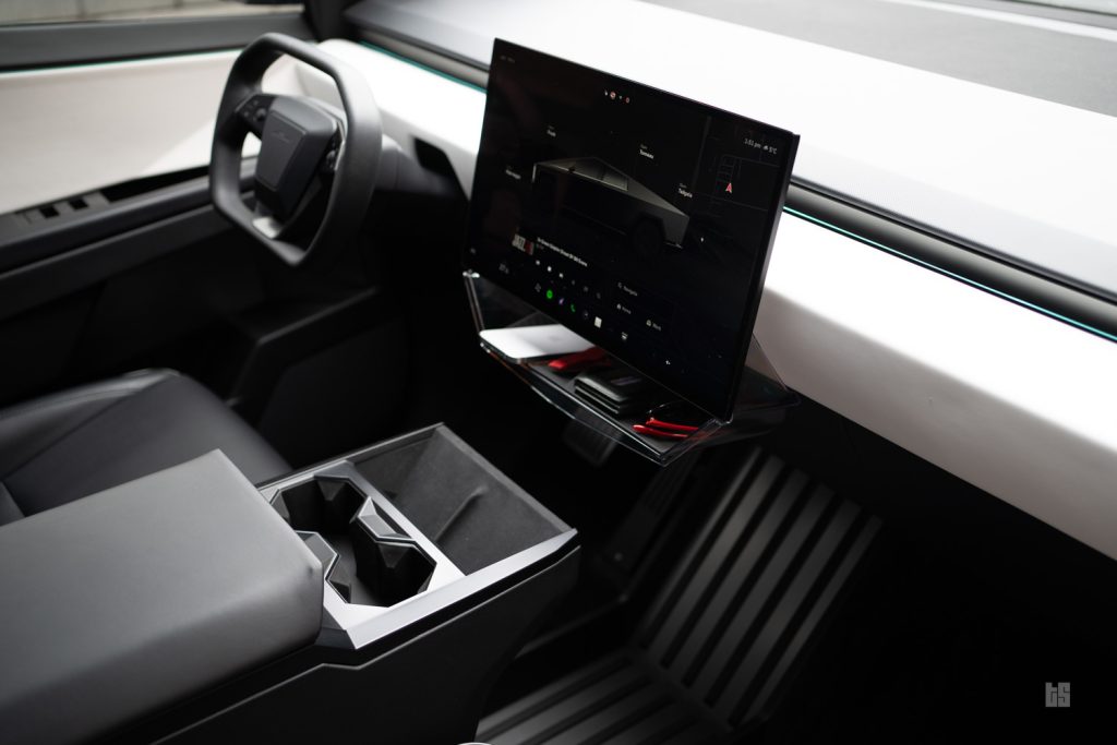 Cybertruck Under Screen Storage Organizer