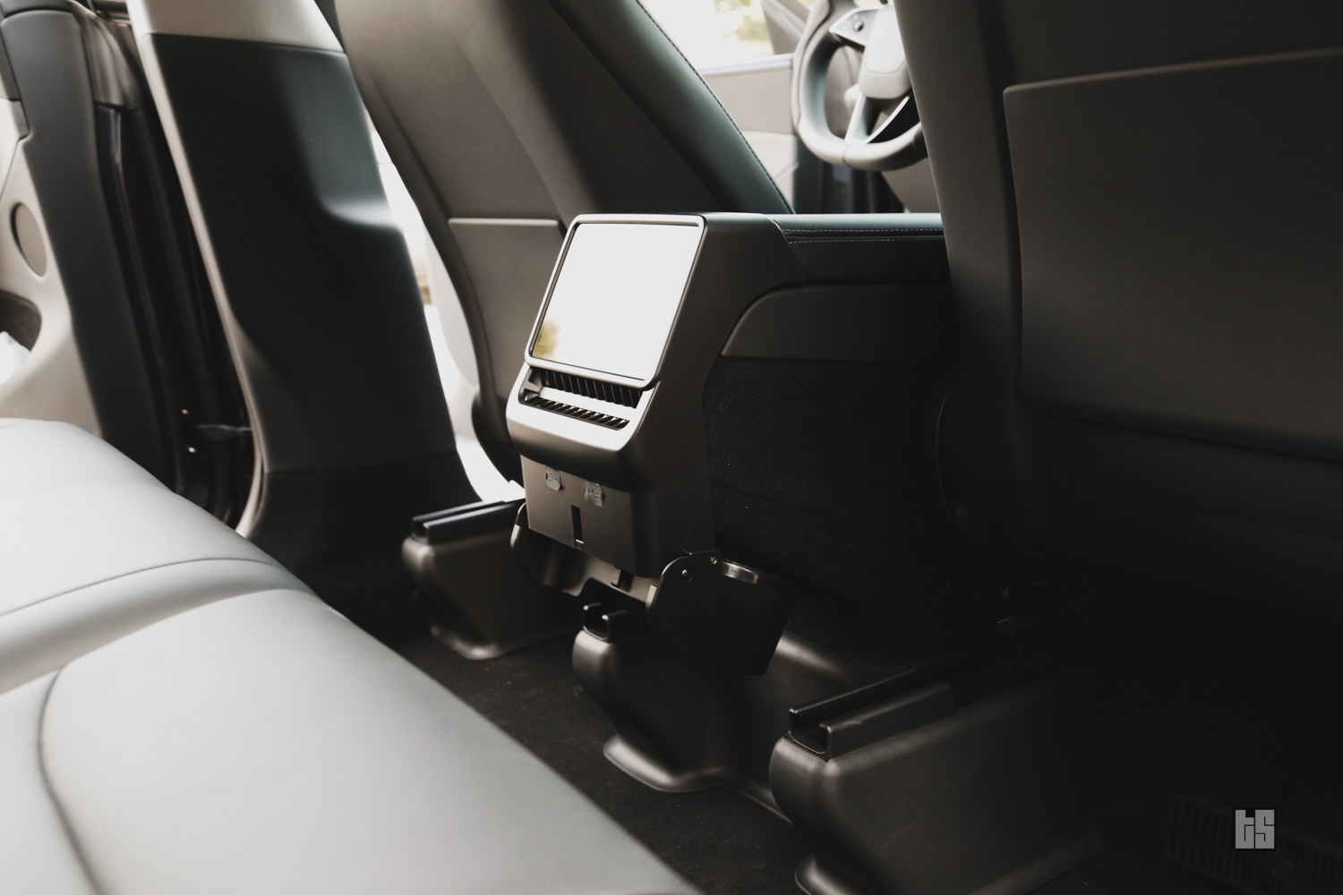 Tesla Model Y Rear Cup Holders